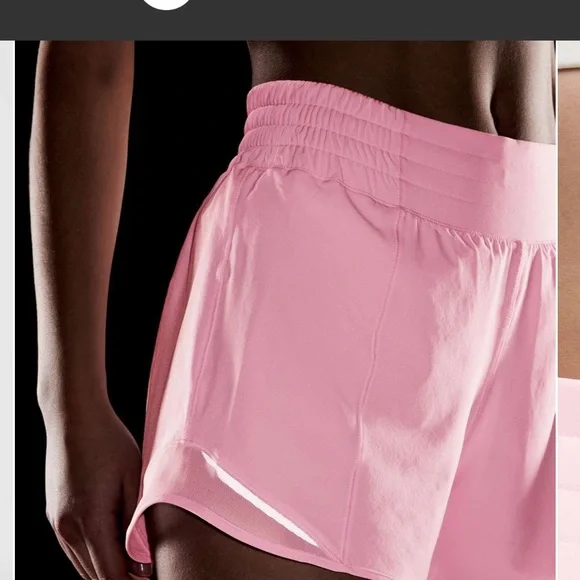 Lululemon🍋 High Rise Pink Organza Hotty Hot Shorts Size 8 NWT 4” Inseam - Picture 6 of 12